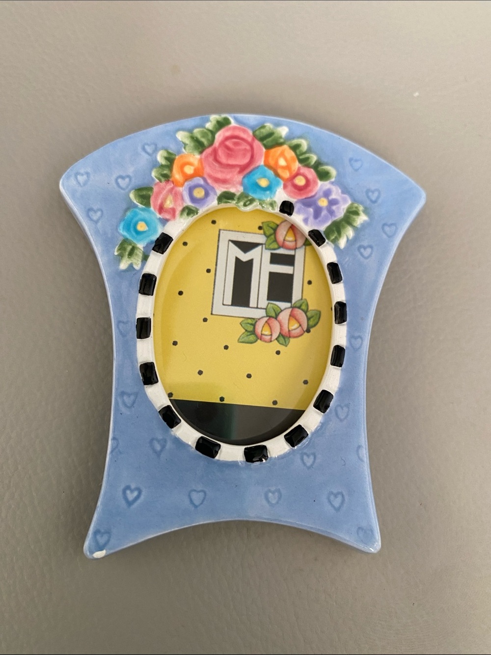 Ceramic Oval Floral picture frame refrigerator magnet with Blue Flowers